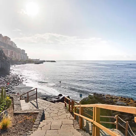 Apartment Beachfront Seaview Oasis - Private Terrace & Panoramic Ocean Views *