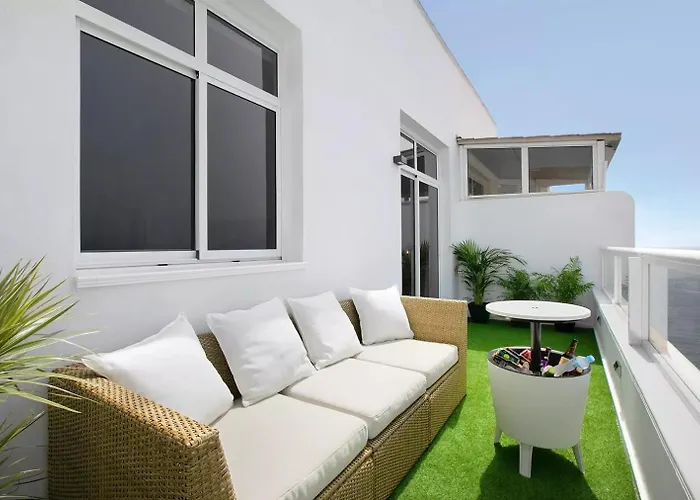 Beachfront Seaview Oasis Lejlighed