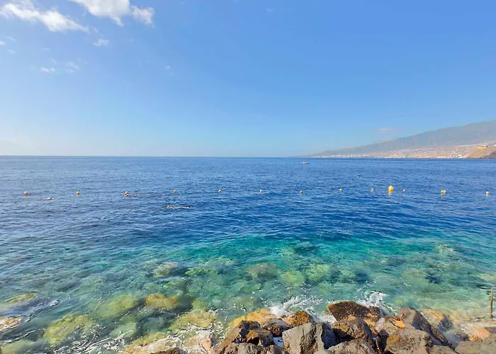 Beachfront Seaview Oasis Lejlighed